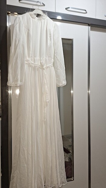 Beyaz nikah elbisesi 