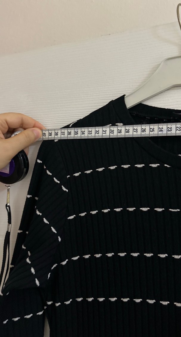 Siyah Çizgili Yüksek Yakalı Triko Elbise - Görsel 3