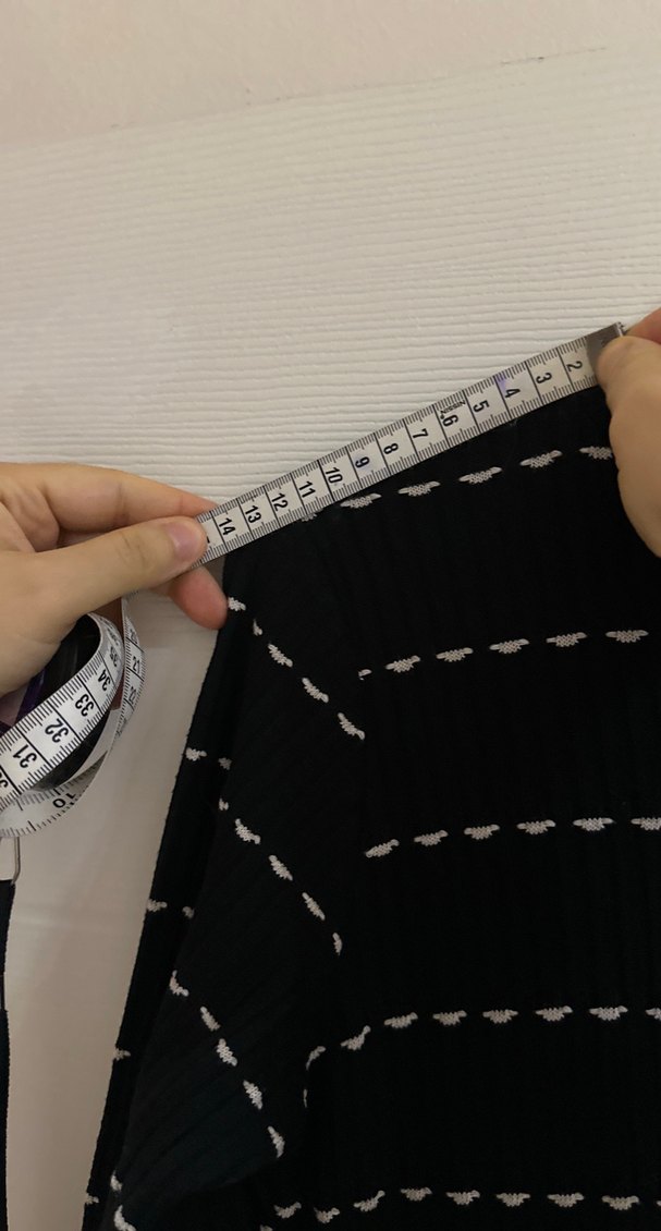 Siyah Çizgili Yüksek Yakalı Triko Elbise - Görsel 4