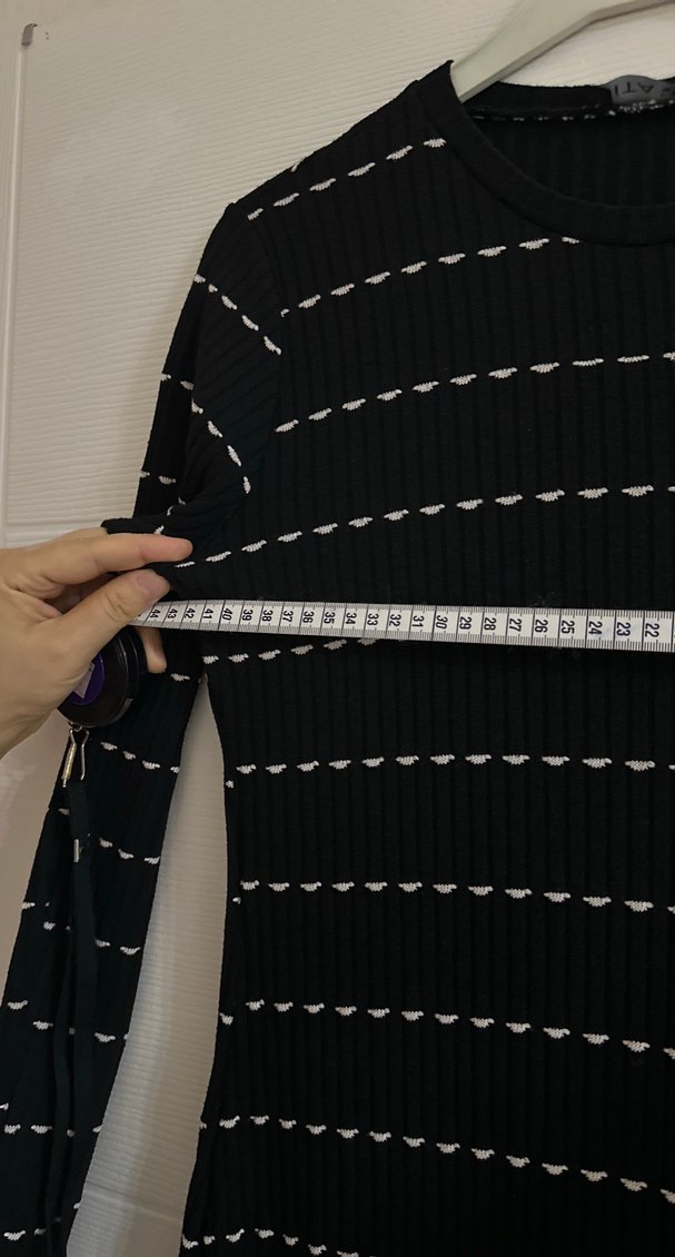 Siyah Çizgili Yüksek Yakalı Triko Elbise - Görsel 2