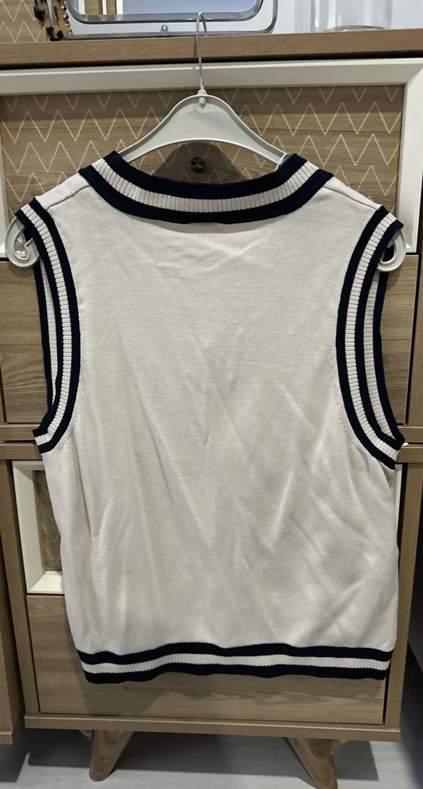 V Yaka Kolsuz Triko Süveter - Görsel 3