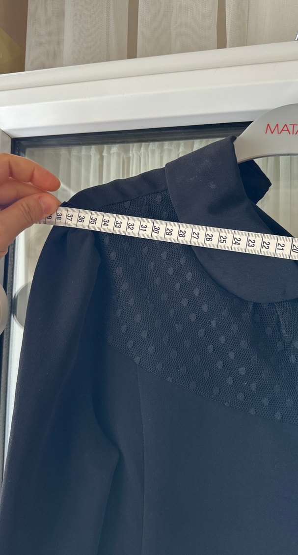 Düğmeli Siyah Gömlek Yaka Uzun Kollu - Görsel 3