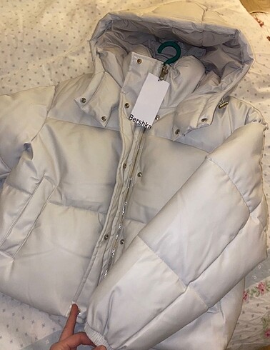 Bershka Orjinal Şişme Mont