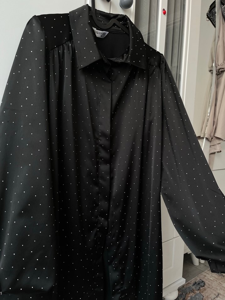 Parlak Siyah Uzun Kollu Gömlek - Görsel 2