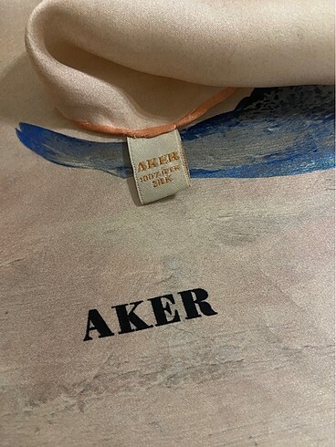 Aker Aker ipek eşarp