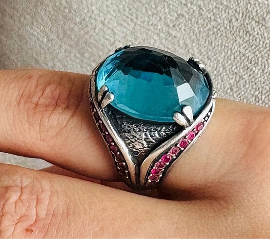 Topaz ve yakut Gümüş yüzük