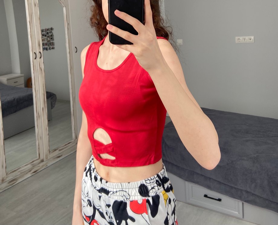 Kırmızı Mini Kolsuz Crop Top - Görsel 3