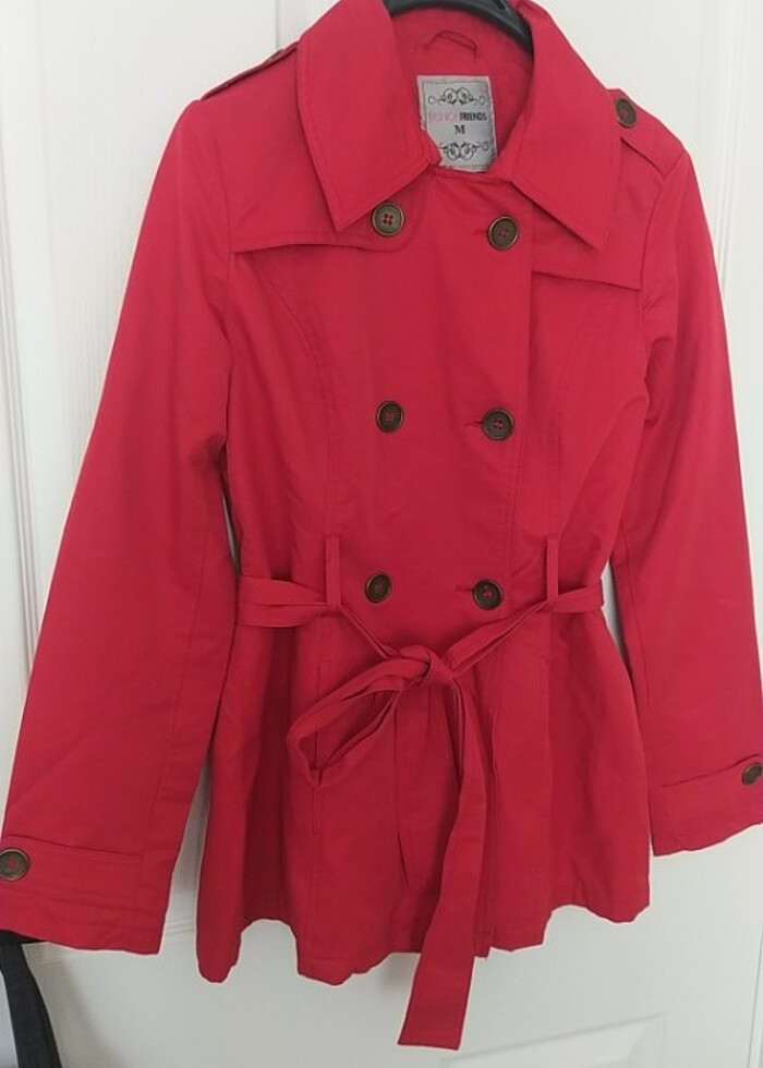 Kırmızı Trençkot - Görsel 2