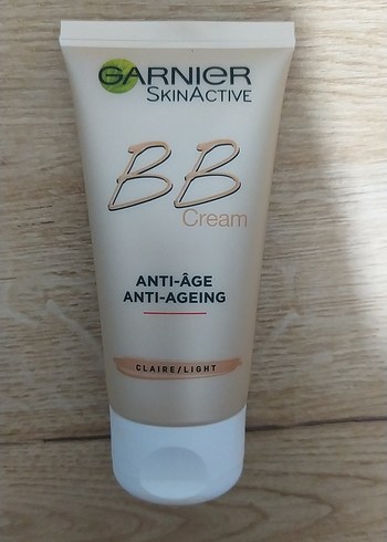  Beden Garnier SkinActive BB Krem Anti-Age Beige