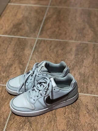 Nike ayakkabı