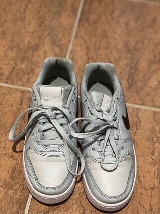 38 Beden beyaz Renk Nike ayakkabı