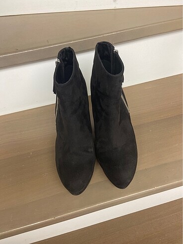 H&M Hm bot çok şık