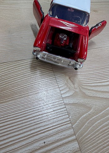 Kırmızı 1957 chevrolet Oyuncak Araba - Görsel 3