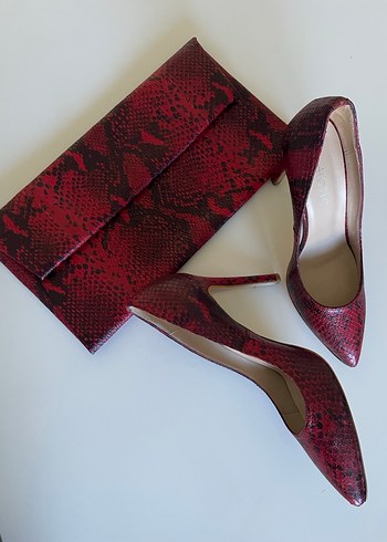 Hotiç deri Kırmızı Yılan Derisi Desenli Stiletto ve Çanta Seti - Görsel 2