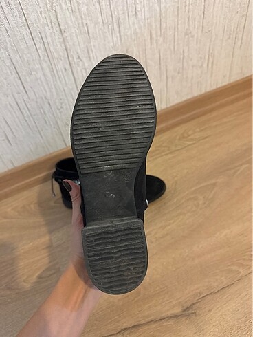 40 Beden siyah Renk Flodan alma pullu şık tasarım kısa siyah bot