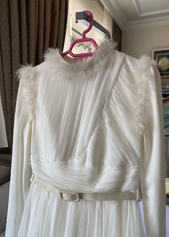 Drapeli Uzun Beyaz Straplez Nişan Elbisesi - Görsel 4