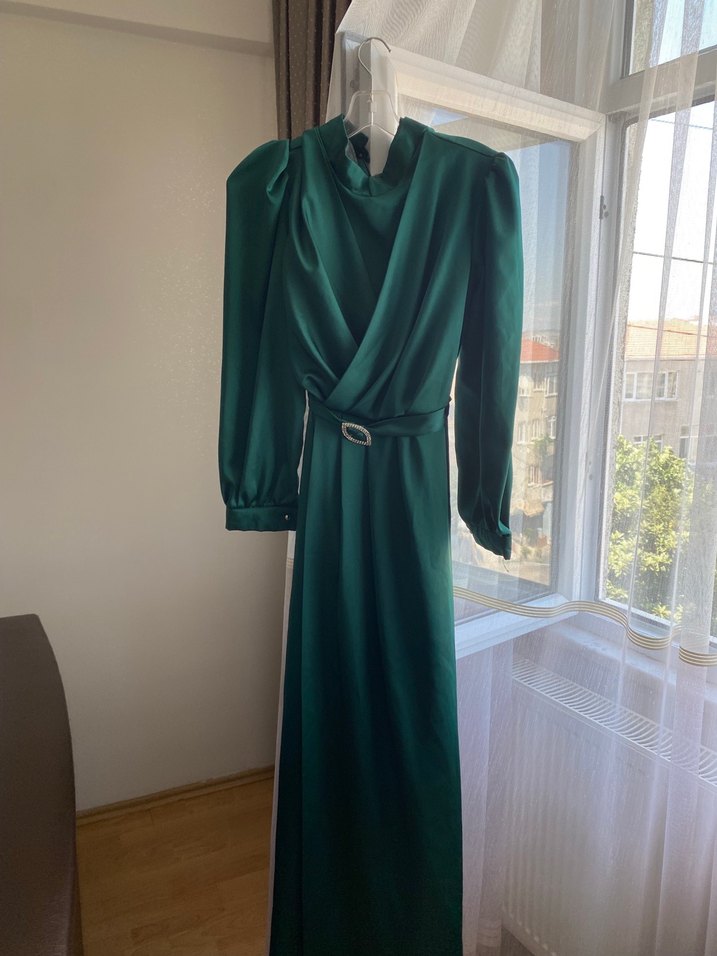 Turkuaz Uzun Saten Elbise - Görsel 2