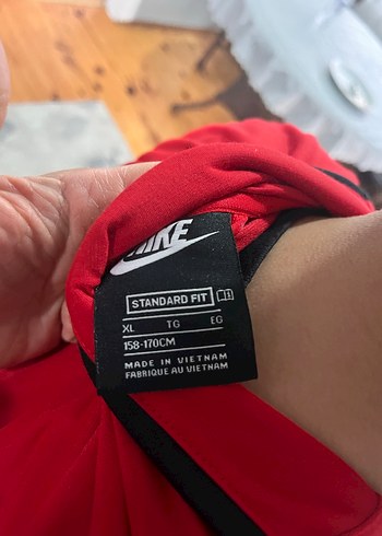 Nike Kırmızı Siyah Erkek Çocuk Fermuarlı Ceket - Görsel 4