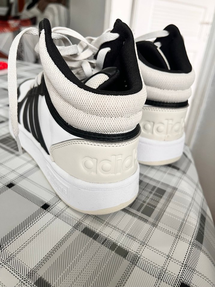 Beyaz Siyah Bağcıklı Kadın Spor Ayakkabı - Görsel 3