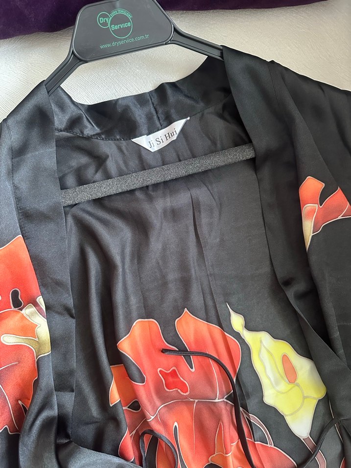 Uzun Siyah Desenli Kadın ipek Kimono - Görsel 3
