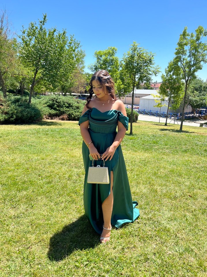 Yeşil Drapeli Uzun Mezuniyet Elbisesi - Görsel 2