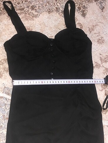 Drapeli yandan yırtmaçlı elbise - Görsel 5