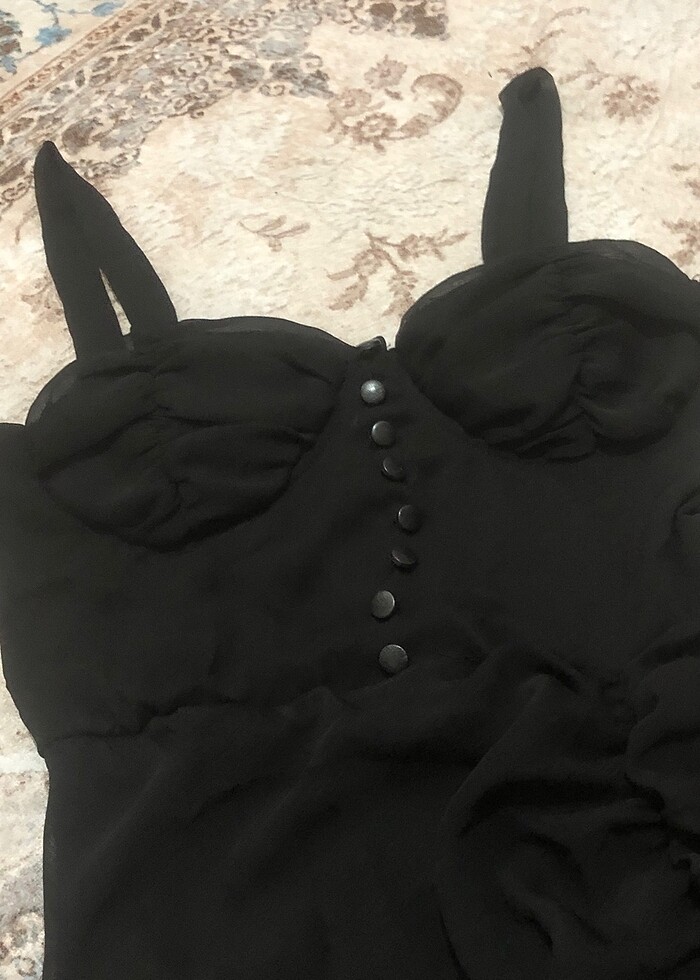 Drapeli yandan yırtmaçlı elbise - Görsel 4