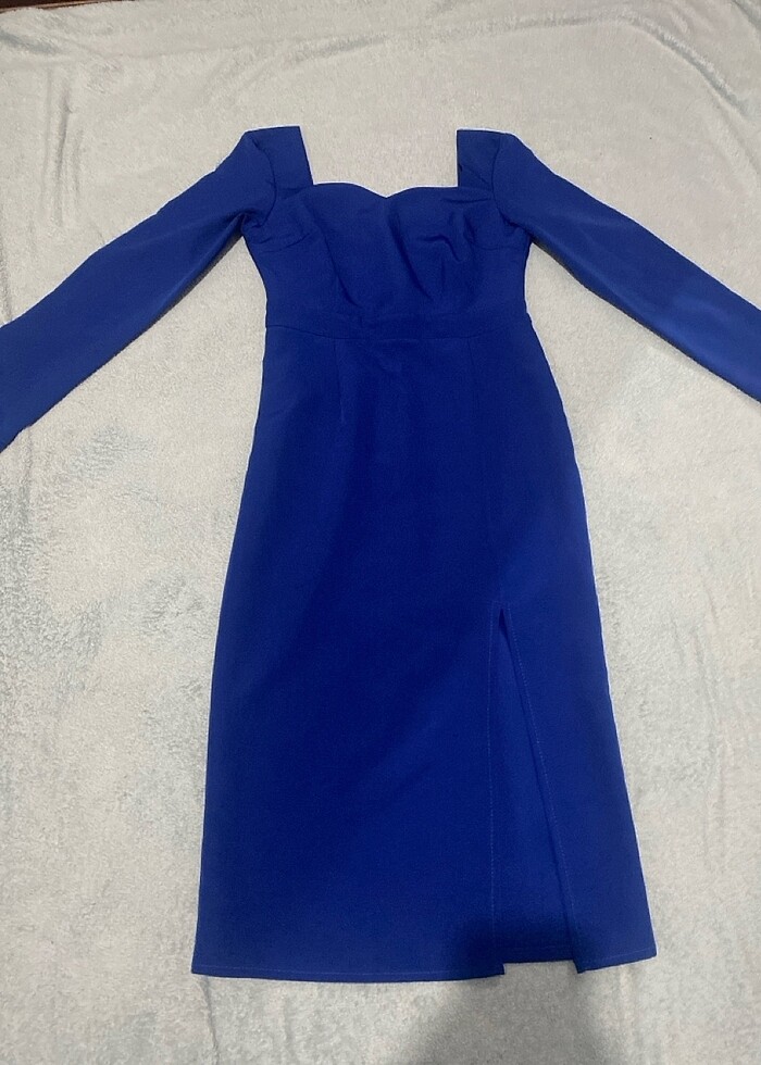 saks mavi kalp yaka yırtmaçlı elbise - Görsel 2