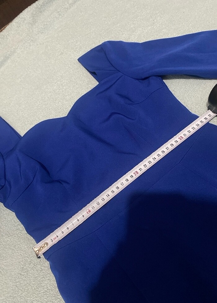 saks mavi kalp yaka yırtmaçlı elbise - Görsel 4