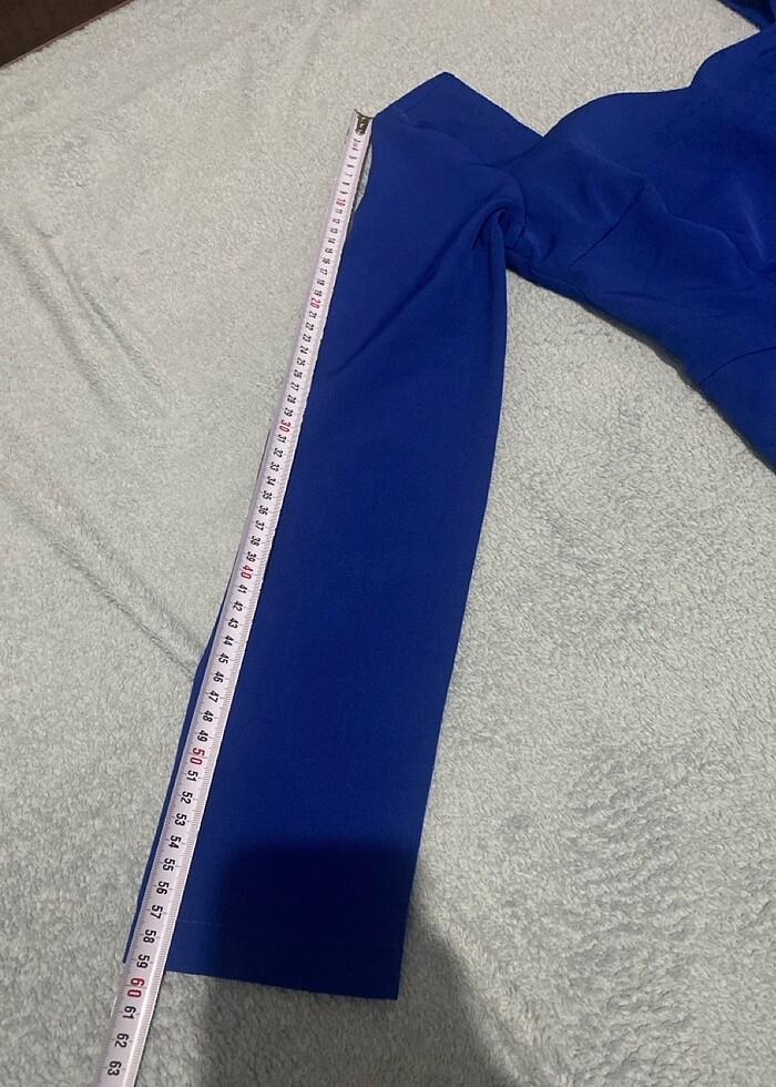 saks mavi kalp yaka yırtmaçlı elbise - Görsel 5