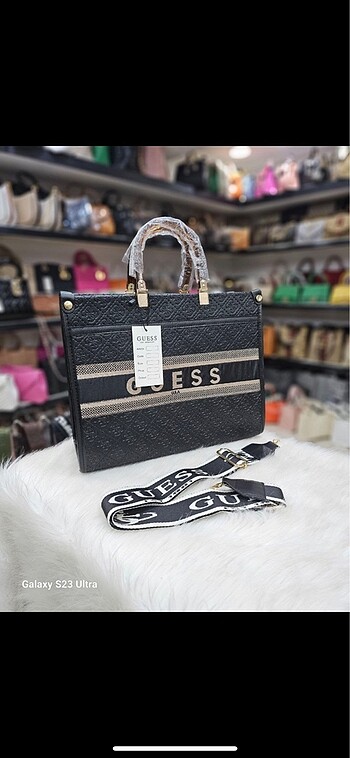 GUESS ÇANTA