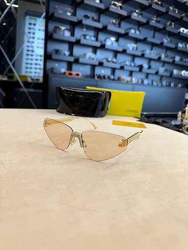 FENDİ İTHAL GÖZLÜK