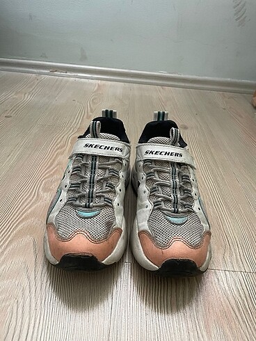 29 Beden Skechers spor ayakkabı
