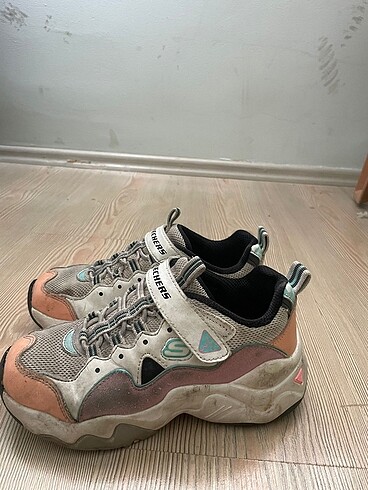 29 Beden ten rengi Renk Skechers spor ayakkabı