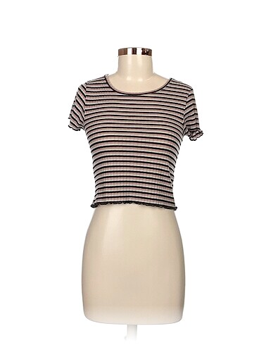 Primark T-shirt %70 İndirimli.