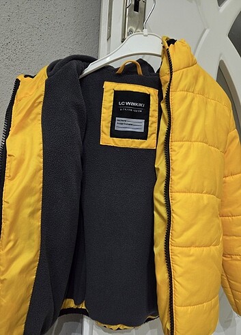 Lcw 6 yaş mont  - Görsel 2