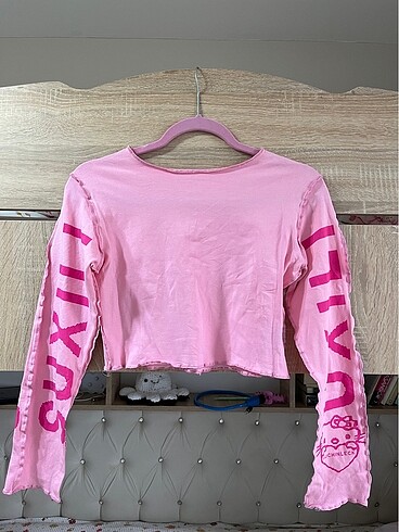 H&M HELLO KİTTY CROP