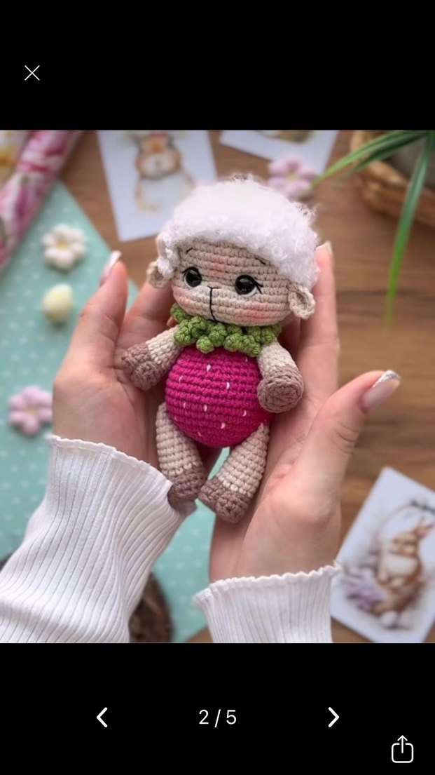 Pastel Renkli Örgü Bebek Sepeti ve Oyuncaklar - Görsel 2