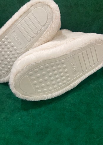 Kızlar için Beyaz Kürklü Ev Terliği - Görsel 3