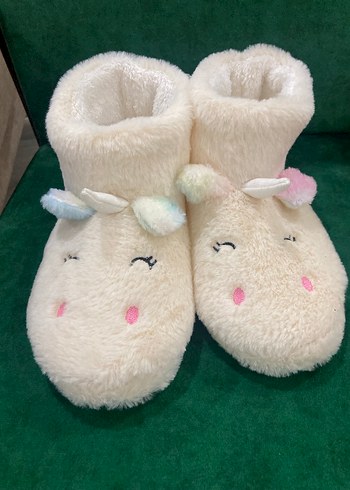 Kızlar için Beyaz Kürklü Ev Terliği - Görsel 2