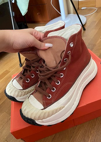 Kiremit Rengi Converse