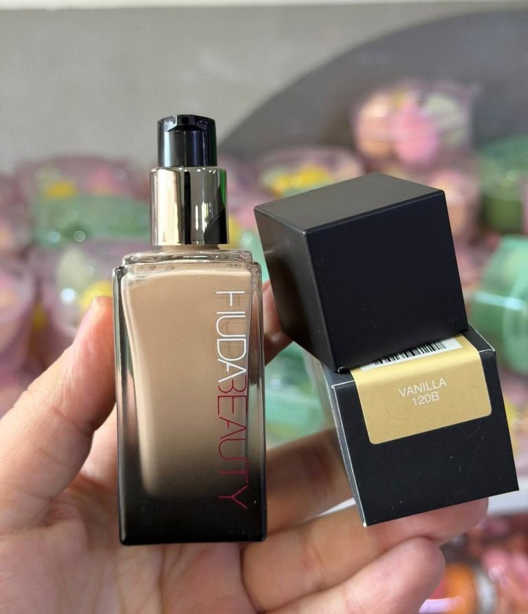 Huda Beauty Fondöten - Koyu Bej - Görsel 2