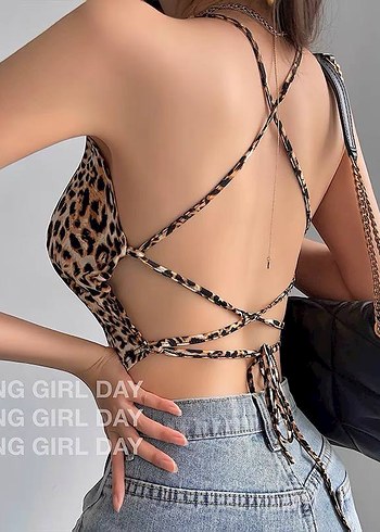 Diğer Arkadan Bağlamalı Leopar Desenli Crop