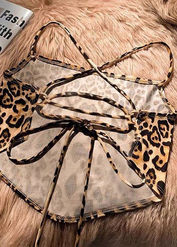 l Beden Arkadan Bağlamalı Leopar Desenli Crop