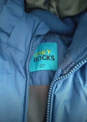 Boyner FUNKY ROCKS 7-8 YAŞ ERKEK ÇOCUK MAVİ MONT AZ KULLANILMIŞ