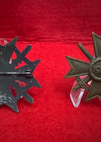 Koyu Kırmızı Vintage Erkek Rozetleri - Görsel 2