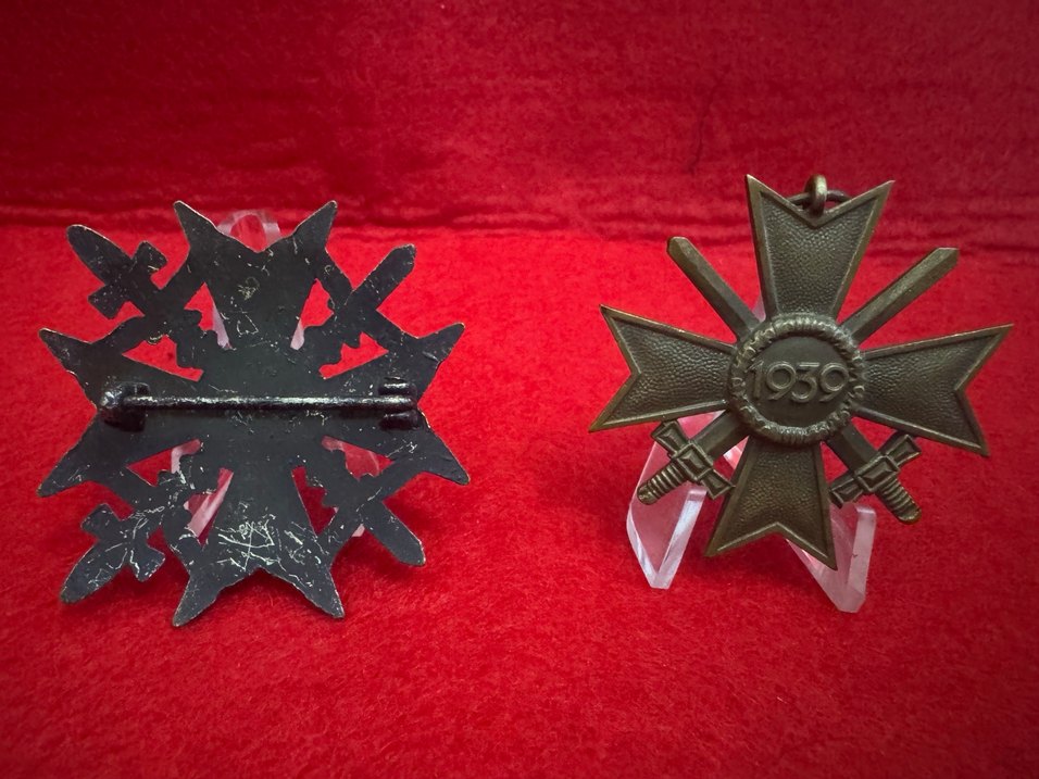 Koyu Kırmızı Vintage Erkek Rozetleri - Görsel 2