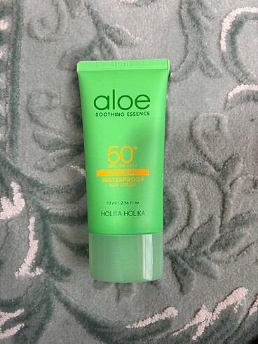HOLIKA HOLIKA ALOE SHOOTING ESSENCE VE RESHLAB GÜNEŞ KREMİ