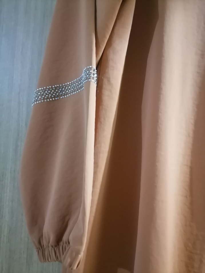 Bej Uzun Kollu Salaş Kadın Tunik - Görsel 2