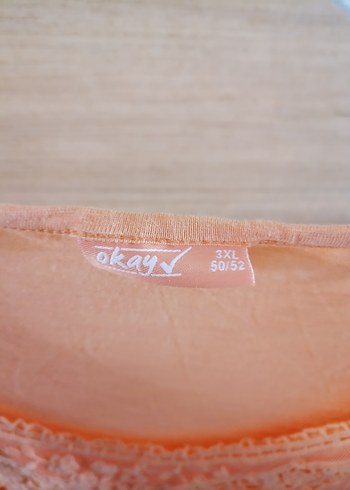 Dantel Detaylı V Yakalı  Bluz - Görsel 4